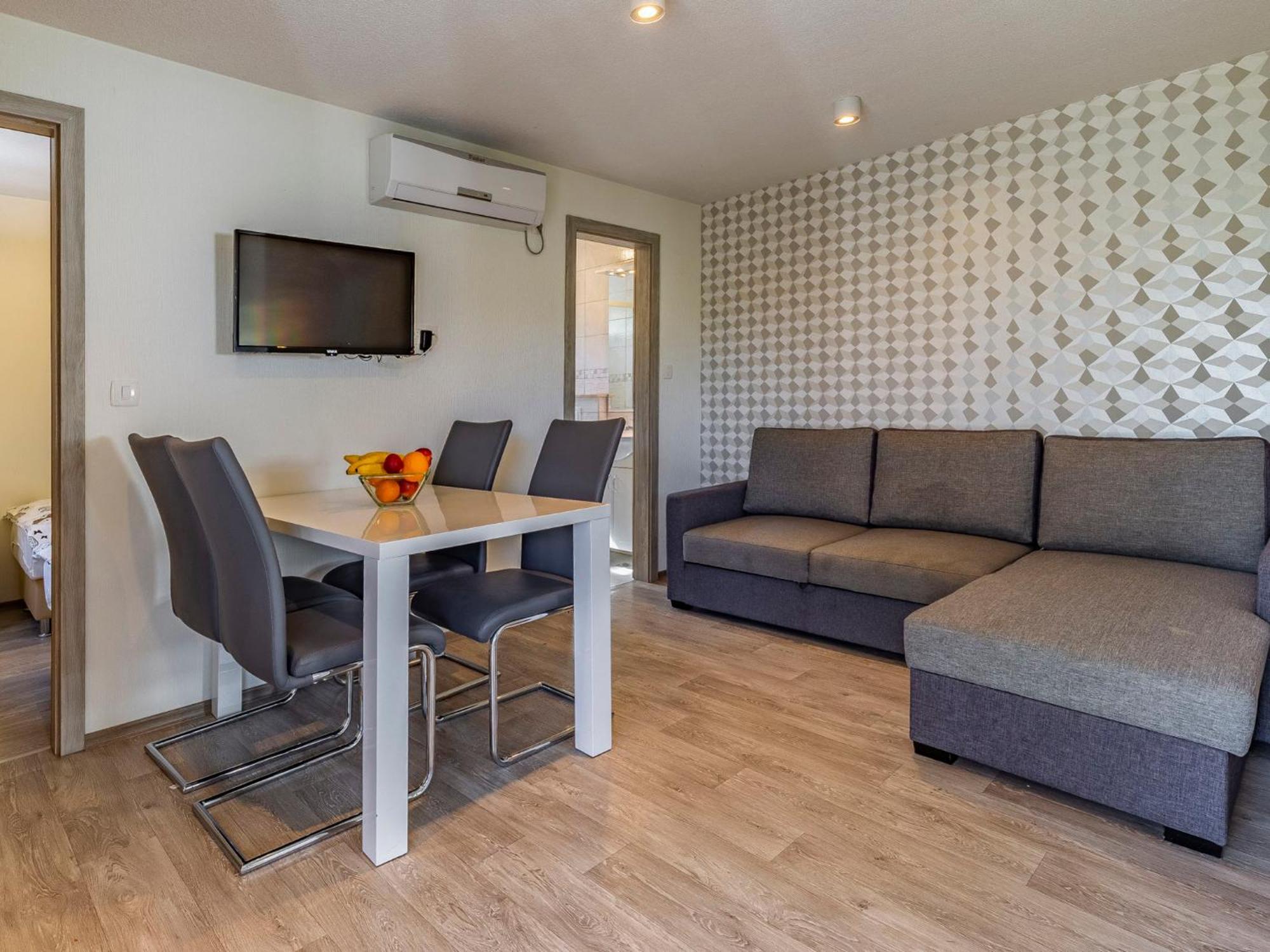 Superior-10 By Interhome
